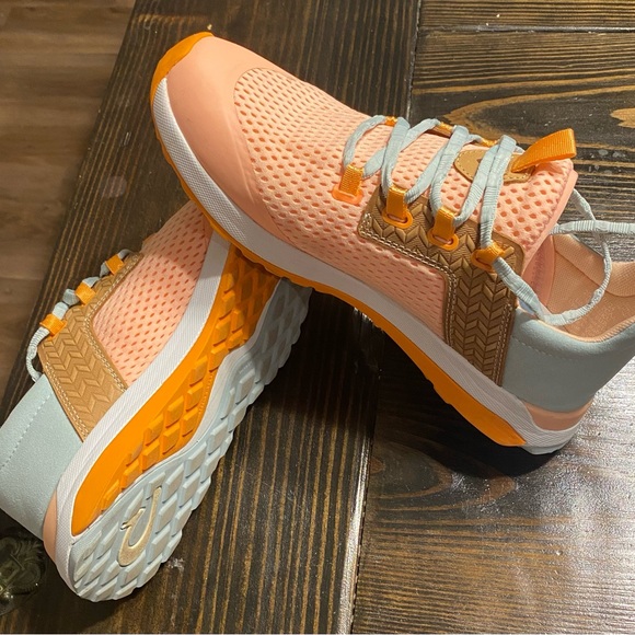 Women’s Olukai Wailuku Athletic Trainers - Picture 8 of 8